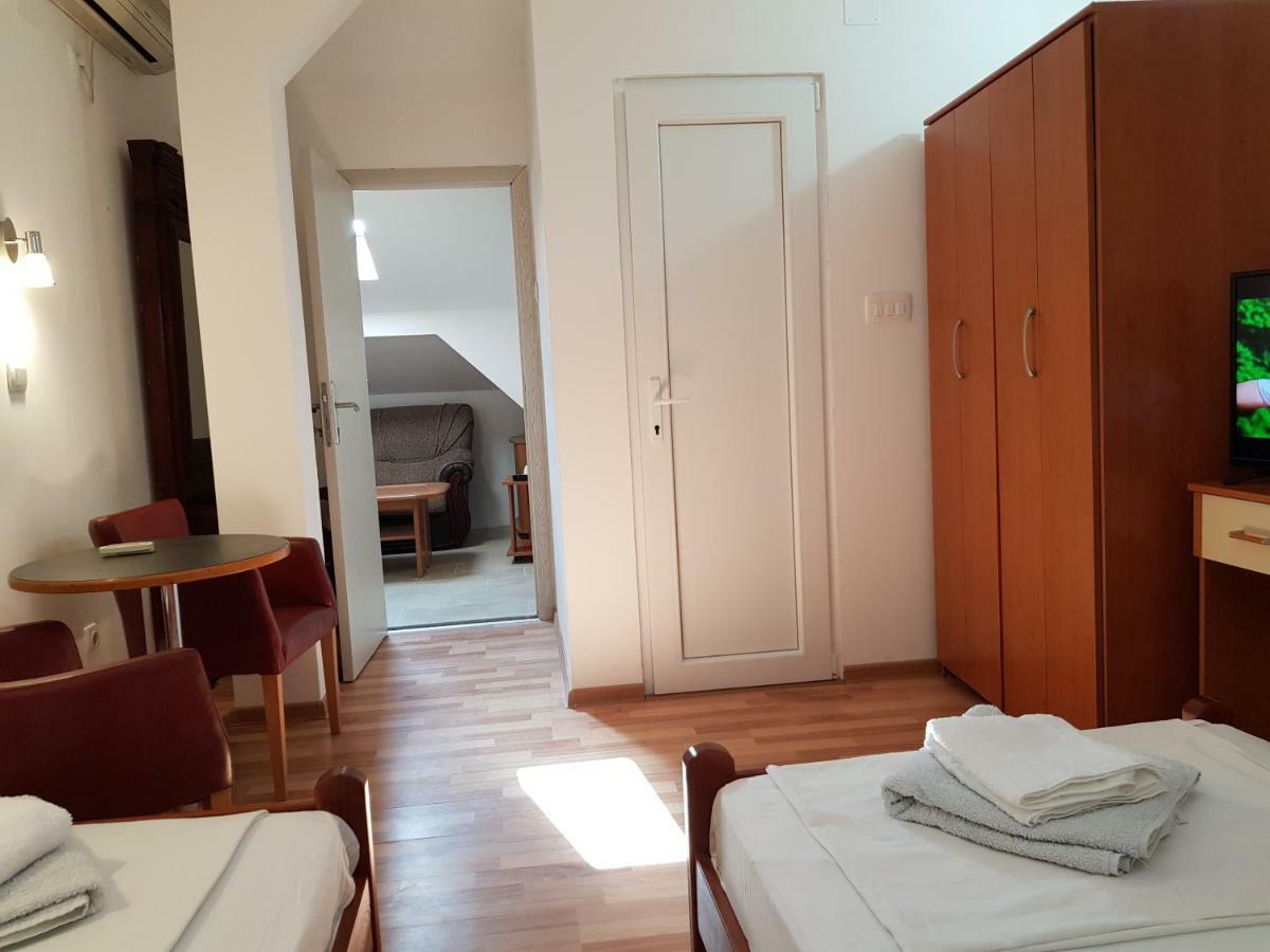 Emi Apartment Budva Luaran gambar