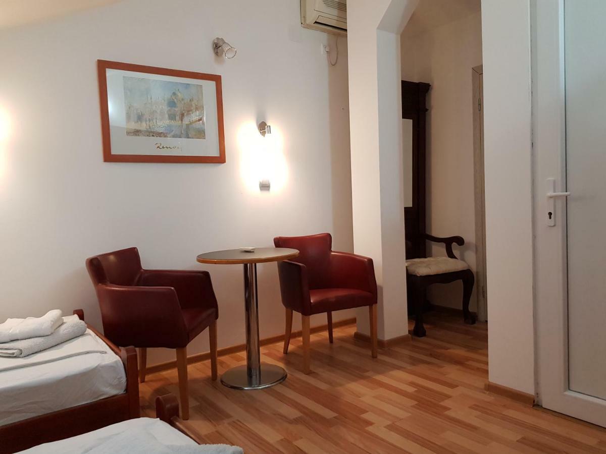 Emi Apartment Budva Luaran gambar